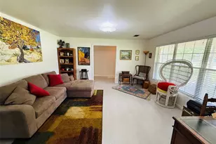 1705 NW 21st St, Gainesville, FL 32605 - Photo 4