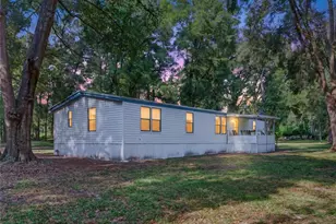 304 Colgate Loop, Fort White, FL 32038 - Photo 2