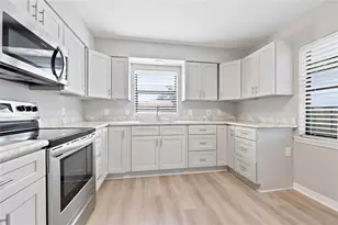 115 NE 5th St, Chiefland, FL 32626 - Photo 12