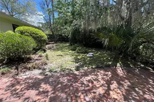 703 NE 5th Pl, Gainesville, FL 32601 - Photo 20