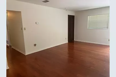 703 NE 5th Place, Gainesville, FL 32601 - Photo 4