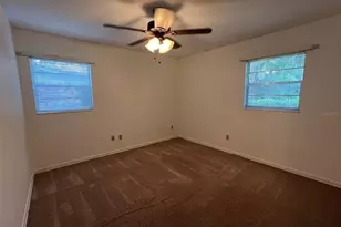 703 NE 5th Pl, Gainesville, FL 32601 - Photo 16
