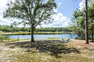 168 Hour Glass Cir, Hawthorne, FL 32640 - Photo 2