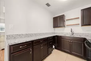 1118 SE 19th St, Gainesville, FL 32641 - Photo 10