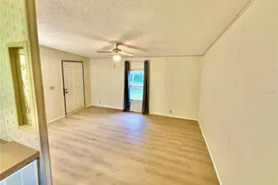 107 Crystal Lake Dr, Melrose, FL 32666 - Photo 6