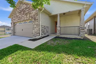 1316 NW 120th Way, Gainesville, FL 32606 - Photo 2