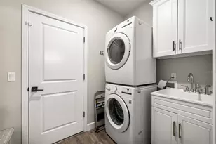 1724 SW 70th Cir, Gainesville, FL 32607 - Photo 28