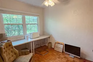 1815 NE 7th St, Gainesville, FL 32609 - Photo 16
