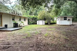 1524 NW 34th Pl, Gainesville, FL 32605 - Photo 16