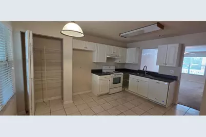 4618 SW 48th Way #112, Gainesville, FL 32608 - Photo 8