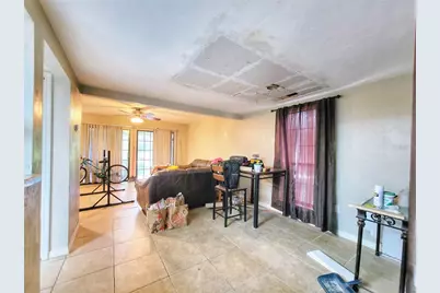 931 SW 57th Terrace, Gainesville, FL 32607 - Photo 4