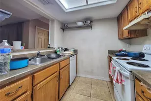 931 SW 57 Terrace, Gainesville, FL 32607 - Photo 8