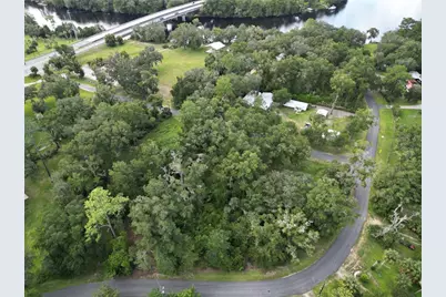 7719 Lake Avenue, Fanning Springs, FL 32693 - Photo 4