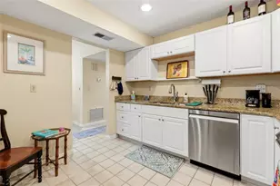 2508 SW 14th Dr, Gainesville, FL 32608 - Photo 8