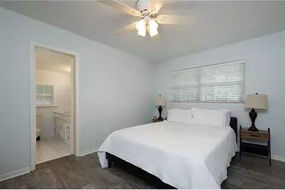 729 NW 34th Street, Gainesville, FL 32607 - Photo 22