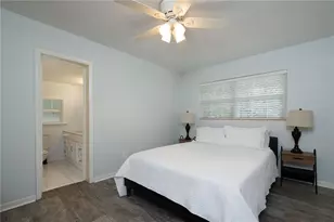 729 NW 34th St, Gainesville, FL 32607 - Photo 22