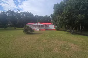 10211 NE 72nd St, Bronson, FL 32621 - Photo 4