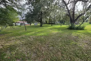 10211 NE 72nd St, Bronson, FL 32621 - Photo 14