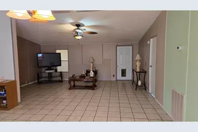 10211 NE 72nd Street, Bronson, FL 32621 - Photo 16