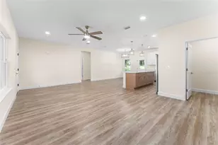 377 SE 4th Ave, Melrose, FL 32666 - Photo 10