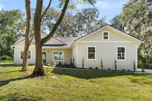 377 SE 4th Ave, Melrose, FL 32666 - Photo 1