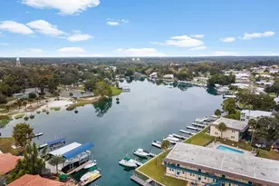 30 SE Valare Ln, Crystal River, FL 34429 - Photo 2
