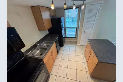 1810 NW 23rd Boulevard #141, Gainesville, FL 32605 - Photo 8