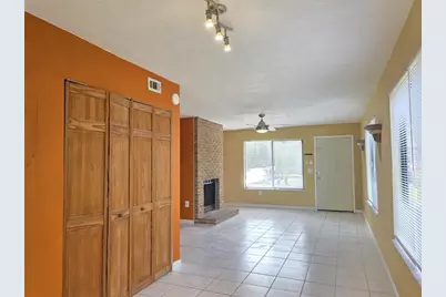 2300 SW 43rd St #M1, Gainesville, FL 32607 - Photo 4
