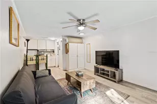 2490 SW 14th Dr, Gainesville, FL 32608 - Photo 6