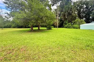 1709 NW 5th St, Chiefland, FL 32626 - Photo 1