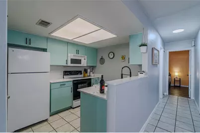 7200 SW 8th Avenue #E27, Gainesville, FL 32607 - Photo 10