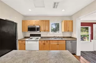 1139 NE 8th St, Ocala, FL 34470 - Photo 6