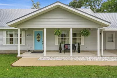 322 NE 4th Avenue, Trenton, FL 32693 - Photo 2
