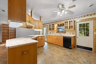 6351 SW 2nd Ln, Bell, FL 32619 - Photo 4