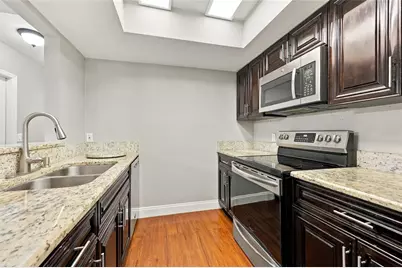 823 SW 58th Terrace, Gainesville, FL 32607 - Photo 10