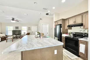 121 NW 5 Pl, Williston, FL 32696 - Photo 4