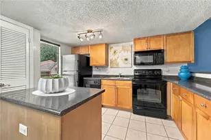 1810 NW 23rd Blvd, Gainesville, FL 32605 - Photo 10