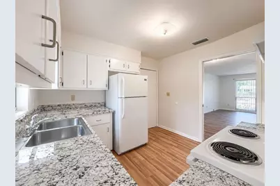 5631 NW 29th Street, Gainesville, FL 32653 - Photo 10