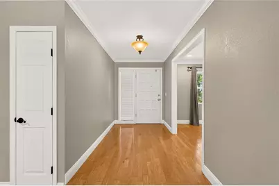 2219 NW 17th Avenue, Gainesville, FL 32605 - Photo 8