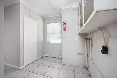 319 NW 16th Avenue, Gainesville, FL 32601 - Photo 22