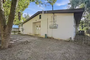 747 SE 2nd Pl, Gainesville, FL 32601 - Photo 24
