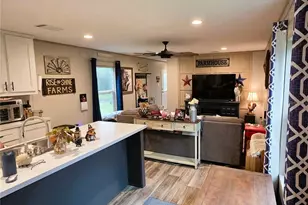 7850 NE 125th St, Bronson, FL 32621 - Photo 8