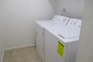 1048 SW 6th Dr, Gainesville, FL 32601 - Photo 10