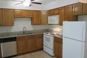 1048 SW 6th Dr, Gainesville, FL 32601 - Photo 8