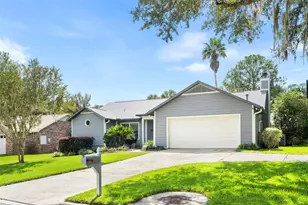 10909 NW 32nd Pl, Gainesville, FL 32606 - Photo 2