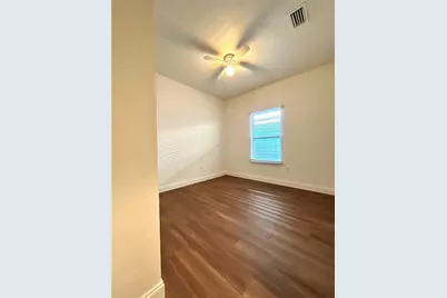 2024 NE 4th Avenue, Gainesville, FL 32641 - Photo 4