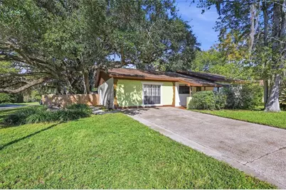 1310 SW 76th Drive, Gainesville, FL 32607 - Photo 1
