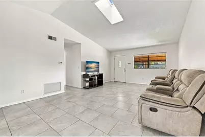 1310 SW 76th Drive, Gainesville, FL 32607 - Photo 6