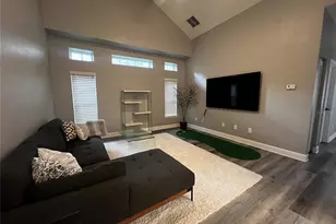 250 SW 145th Dr, Newberry, FL 32669 - Photo 2