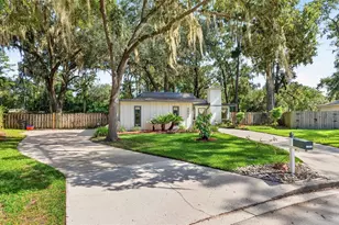 2809 NW 35th Pl, Gainesville, FL 32605 - Photo 4